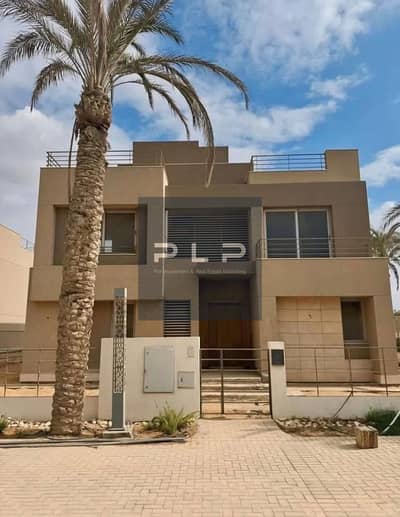 Resale standalone villa with immediate delivery for sale in a prime location inside Palm Hills New Cairo just min from AUC and next to MV iCity .