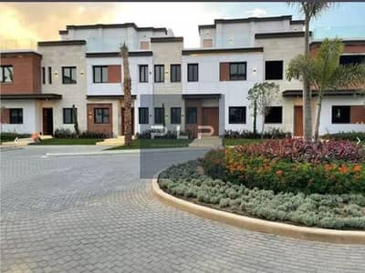 Townhouse for sale below market price for resale in Azaar1 Compound, ready to move in at the heart of the Golden Square