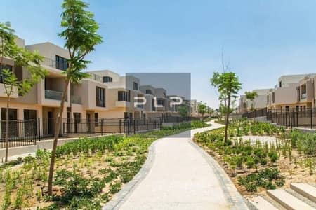 فيلا للبيع ريسيل باقل من سعر السوق جاهزة علي الاستلام في هليوبوليس الجديدة في كمبوند سوديك ايست باميز اطلاله