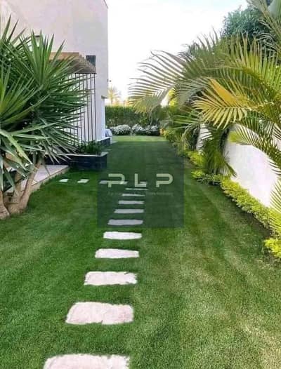 استلام فوري باقل سعر في السوق فيو مميز جدا في كمبوند بالم هيلز نيو كايرو - التجمع الخامس Palm Hills New Cairo