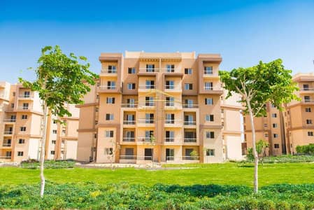 شقة للبيع بسعر مميز  بكمبوند اشجار سيتي Ashgar City بجوار دار مصر و سكن مصر 6 أكتوبر و 5 دقائق من مول مصر و طريق الواحات  - كاملة التشطيب مع التكييفات