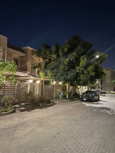 Directly from the owner, under market price Villa Townhouse 158 m ready to move view landscape for sale in Taj City