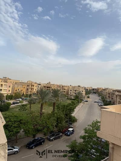 شقة للبيع في فيلات البنفسج ٨ - من المالك مباشرة-جاردن فيو