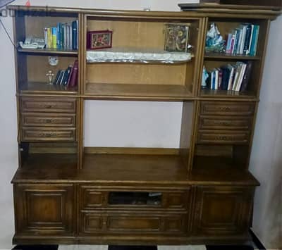 مكتبه خشب أرو بحاله جيده للبيع