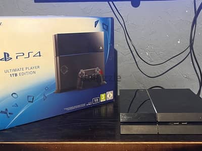 PlayStation PS4 Fat 1T With Box, games and controllers