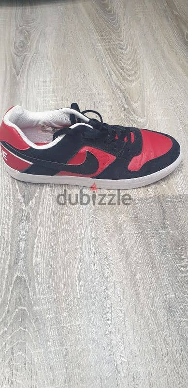 حذاء Nike
