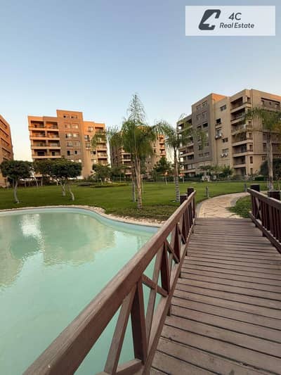 لسرعه البيع باقل سعر شقه 185 متر جاهزه للمعاينه بكمبوند ذا سكوير التجمع الخامس open view land scape جاهزه للاستلام