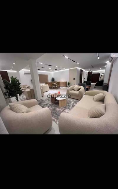 Furnished villa for daily rent in Sheikh Zayed, a fantastic and wonderful location next to all the malls