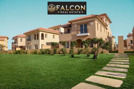 with 18% Discount Recieve immediately a Ready To Move Town House Villa Direct on Main 90's Street in Hyde Park New Cairo , 5th Settlement