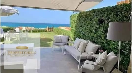 شاليه مباشر على البحر فى لافيستا 6 على البحر مباشر و شايفة الشاطئ كله بكاش 16000.000 3 غرف