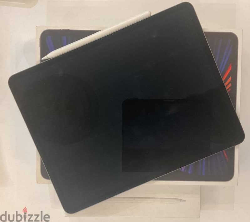 iPad pro 12.9 5th generation with apple pencile 6