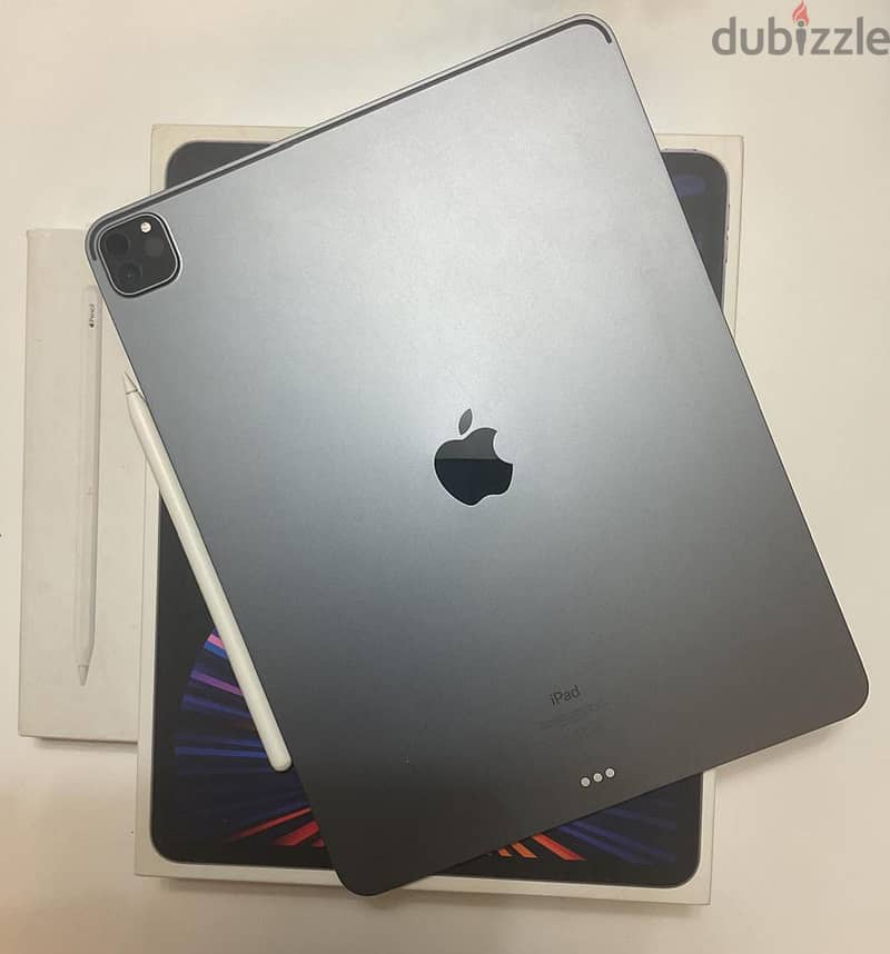 iPad pro 12.9 5th generation with apple pencile 7
