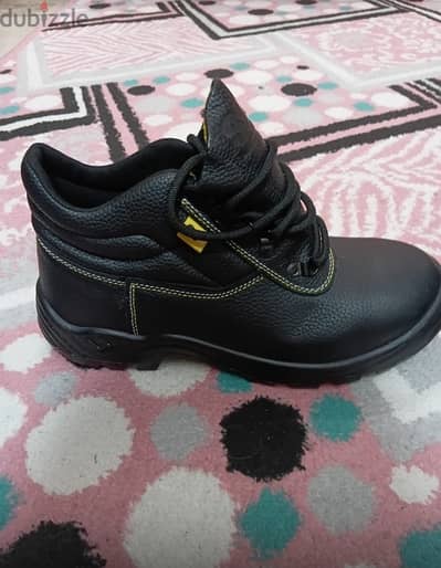 safety shoes SSO half bootnew size 44
