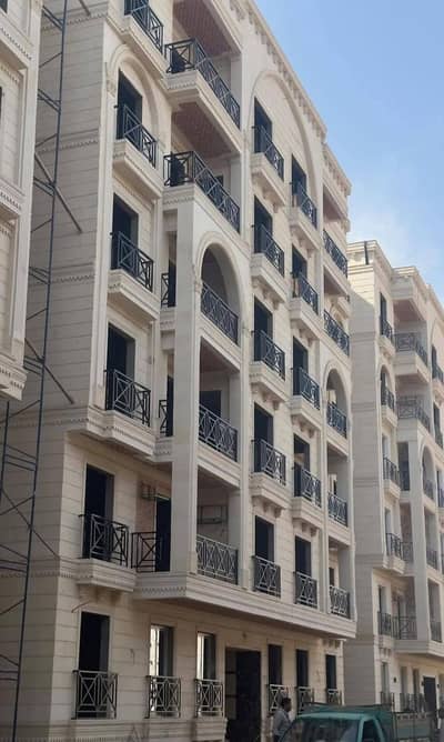 Apartment for sale, 169 sq m, ready for immediate occupancy, in Hadayek October, near the Tourist Road, Kenz Compound, and close to Sun Capital Compou