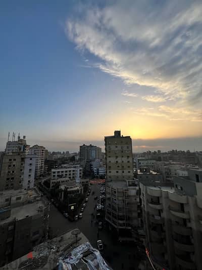 شقة سكني للبيع واجهة و ناصية قلب فلل الجامعة من المالك مباشر كاش/ قسط