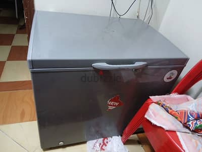 ديب فريزر يونيواير سعة ٣٢٠ لتر