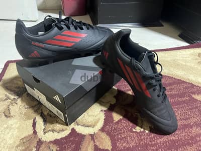 كوتشي كرة قدمAdidas deportivo black