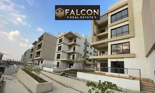Fully finished apartment with a 66 sq m garden and a stunning view, including air conditioning, in Fifth Square by Al Marasem.