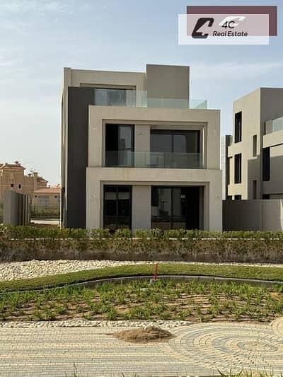 Standalone villa for sale ready to move prime location in La Vista City ...