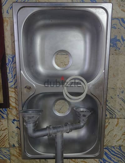 حوض استالس شبه جديد