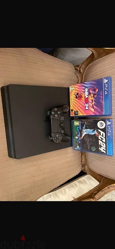 ps4 slim 1