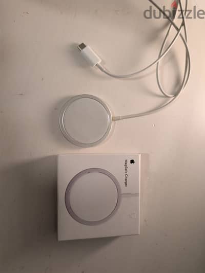 Apple Magsafe charger in perfect condition