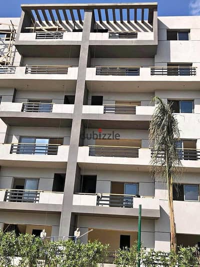 Apartment for sale in installments, fully finished, in a very distinguished location on a very distinguished landscape view in Amdad Compound, New Cai