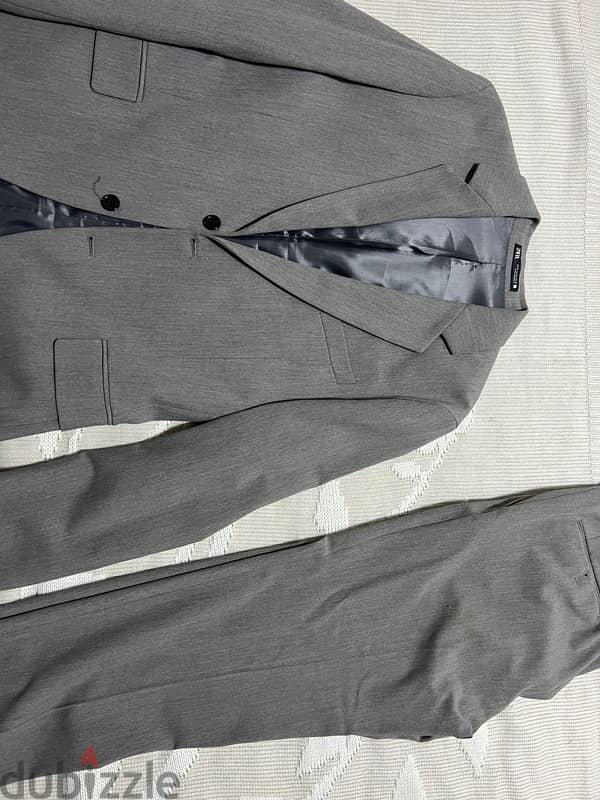 Zara suit one time use 1