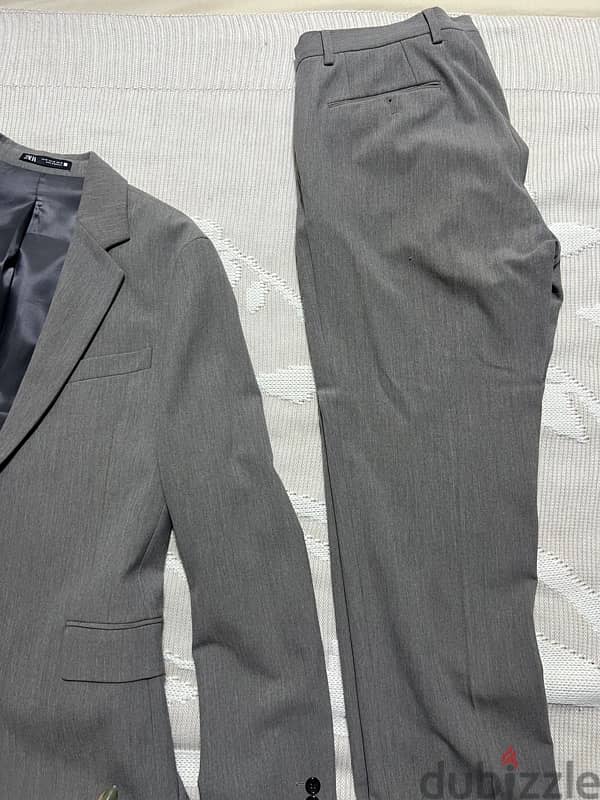 Zara suit one time use 3