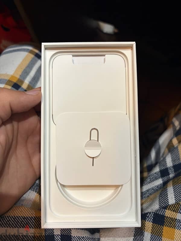 iphone 12 with box 2