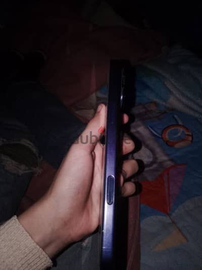 ايفون 17 برو ماكس هاي كوبي مساحته 64 جيجا الذاكره بتاعته 6