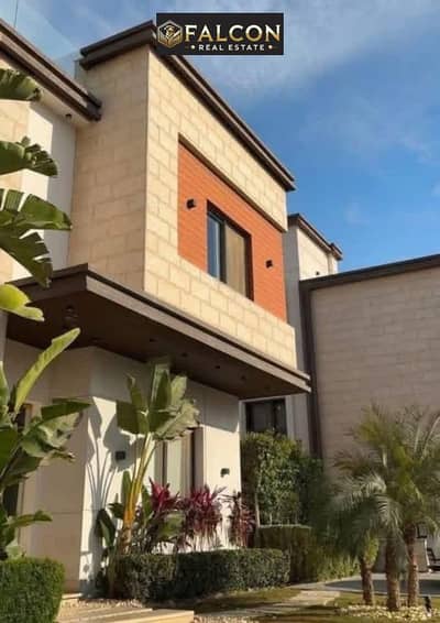 فيلا توين هاوس للبيع بفيو garden و اقساط 10 سنين دقائق من ميفيدا و هايد بارك في الجولدن سكوير