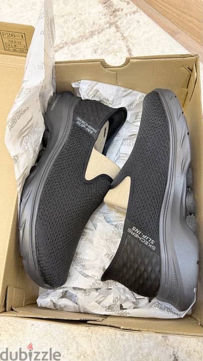 Skechers Go Walk 7 Slip-ins Sneakers| Trainers Size 41