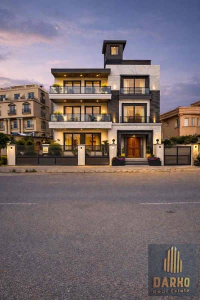 For those who appreciate spaciousness, a 400 sq m apartment is for sale in the best neighborhoods of West Somid. It features 5 rooms, directly opposit
