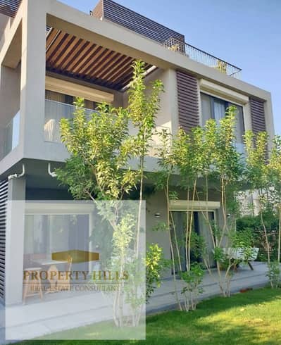 Corner villa for sale in SODIC East, open view, fully finished, prime location, minutes from Patio Prime & Al Burouj.