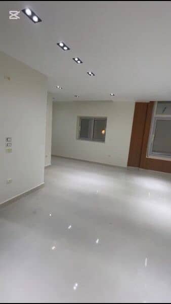 A spacious apartment for sale located in Gardenia 3 in New Cairo with high-end finishing and a quiet residential location.