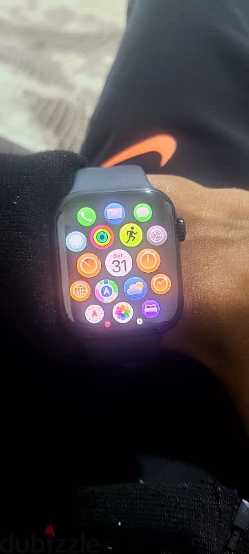 Apple Watch Series 7 Titanium 45mm (GPS + Cellular) 3