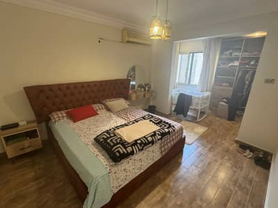 Apartment for sale in the side streets of Shajarat Al-Durr in Zamalek