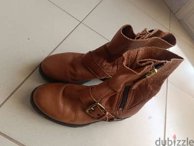 بوط حريمي جلد من aldo