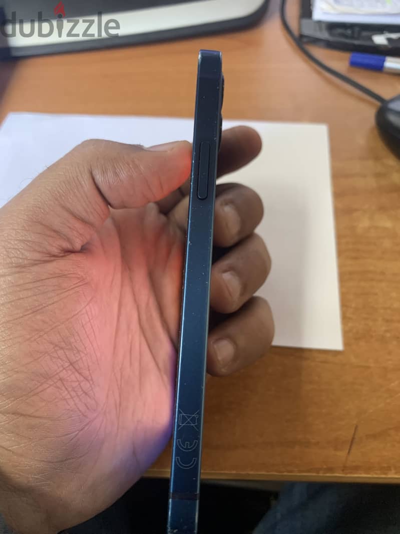 آيفون ١٢ 1