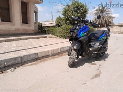 اسكوتر كيواى كيت 200i عداد 6000 كيلو  رخصه سنتين و شهرين