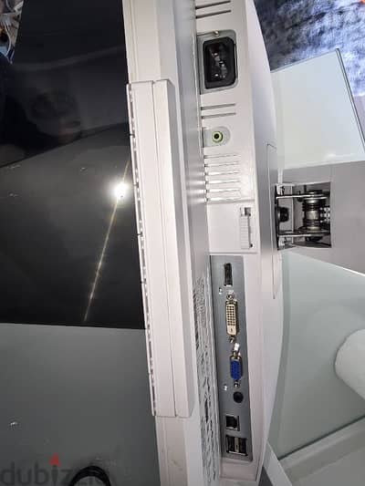 22 inch Fujitsu Screen
