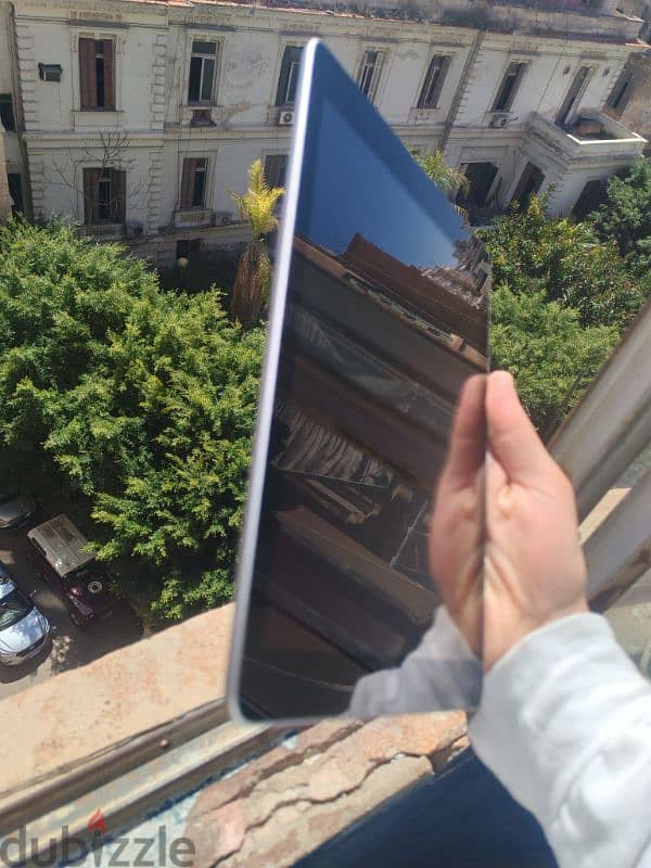 IPad 6th generation 128gb WIfi+Sim 9