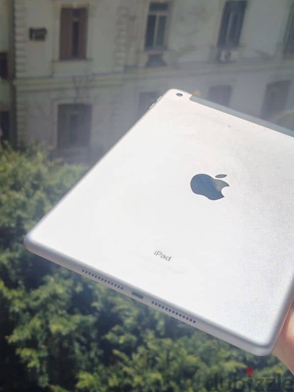 IPad 6th generation 128gb WIfi+Sim 6