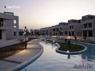 For sale townhouse ready to move  directly on the lagoon prime location in front of Beverly Hills