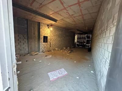 shop for rent a retail unit in Sway Mall located in New Cairo with a direct street-facing frontage, suitable for all business activities