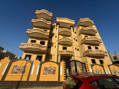 شقة للبيع في الحي اليوناني مساحة 155 متر صافي الدور التاني العاشر من رمضان
