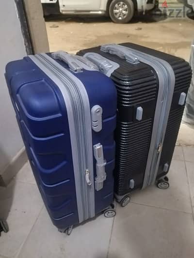 شنطتين (( وسط )) جديده