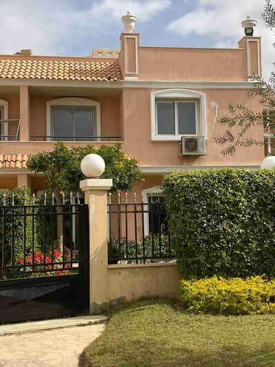 فيلا توين هاوس ببرايفت بول  استلامها فوري بسعر مميز جدا في الشروق فيو بحري