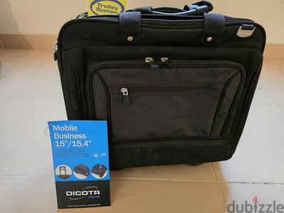Dicota Laptop bagشنطة لابتوب بعجل الماني